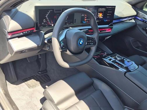 Black Sapphire Metallic 2027 BMW i5 eDrive40