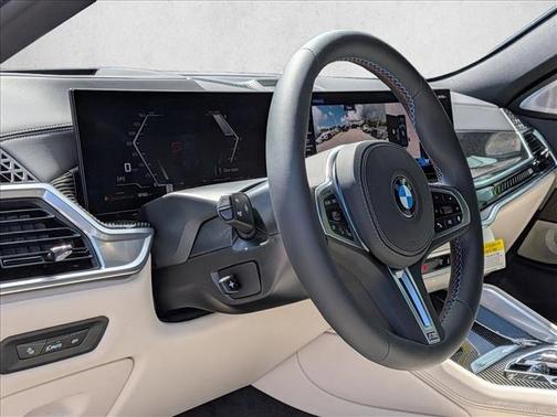 2026 BMW X6 M60i