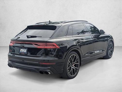 2023 Audi SQ8 4.0T Premium Plus