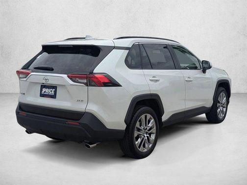 Wind Chill Pearl 2023 Toyota RAV4 XLE Premium