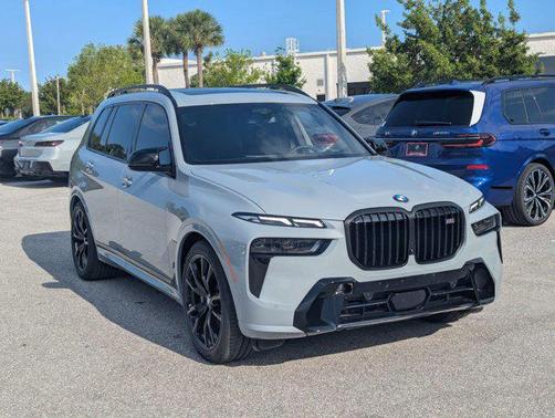 Brooklyn Grey Metallic 2027 BMW X7 M60i