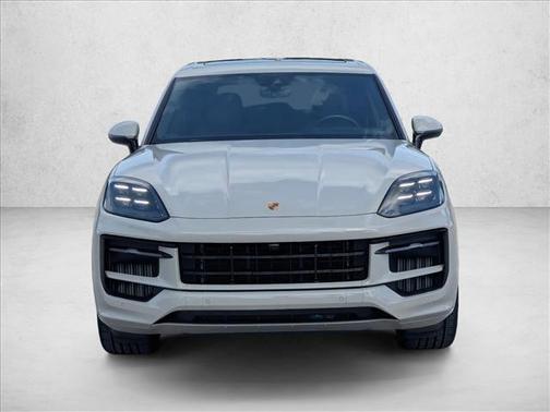 2025 Porsche Cayenne GTS