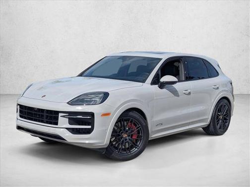 2025 Porsche Cayenne GTS