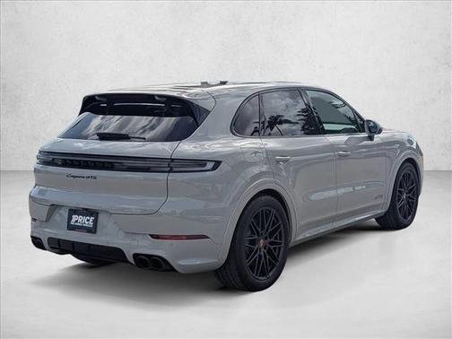 2025 Porsche Cayenne GTS