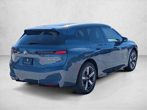 2026 BMW iX xDrive45