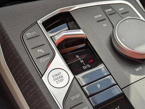 2025 BMW 330 330i Sedan