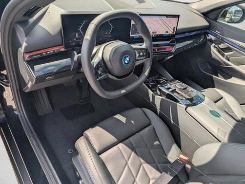 Black Sapphire Metallic 2026 BMW i5 eDrive40