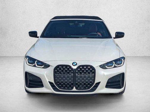 Mineral White Metallic 2024 BMW M440 i xDrive