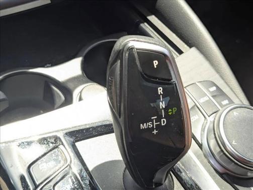 Alpine White 2023 BMW 530 i