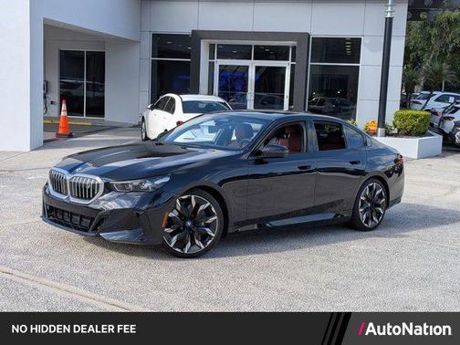 Carbon Black Metallic 2024 BMW i5 eDrive40