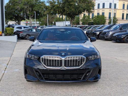 Carbon Black Metallic 2024 BMW i5 eDrive40