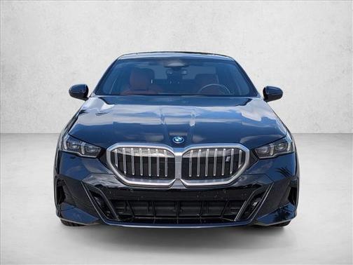 Carbon Black Metallic 2024 BMW i5 eDrive40