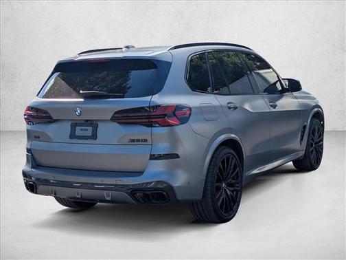 2025 BMW X5 M60i