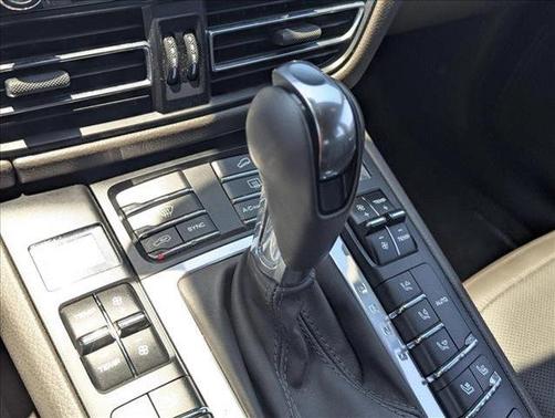 2019 Porsche Macan Base
