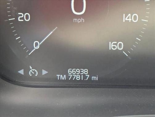 2019 Volvo XC60 T5 Momentum