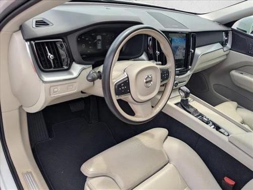 2019 Volvo XC60 T5 Momentum