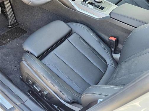 2025 BMW 330 i