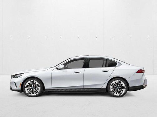 Alpine White 2026 BMW i5 M60