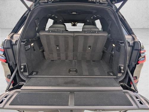 Black Sapphire Metallic 2024 BMW X7 M60i