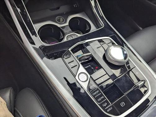 Black Sapphire Metallic 2024 BMW X7 M60i
