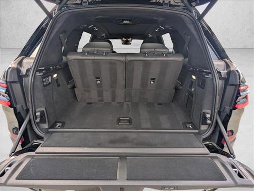 Black Sapphire Metallic 2024 BMW X7 M60i
