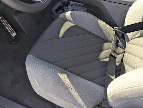 Black Sapphire Metallic 2026 BMW iX xDrive60