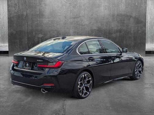 2025 BMW 330 i