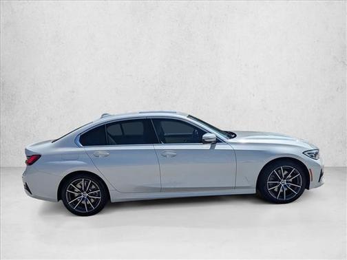 Mineral White Metallic 2019 BMW 330 330i