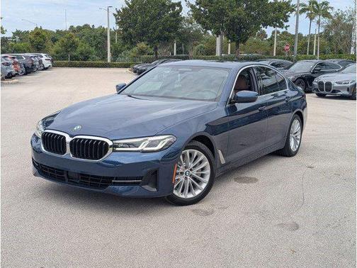 Phytonic Blue Metallic 2023 BMW 530 i