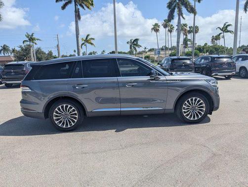 2023 Lincoln Aviator Standard