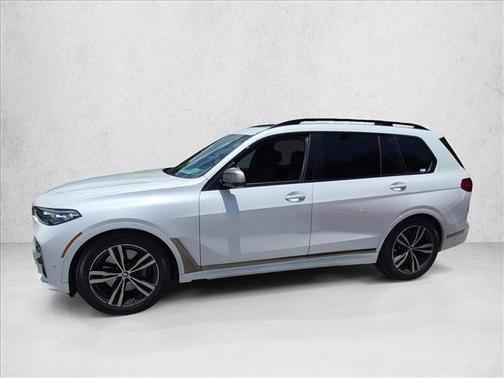 Mineral White Metallic 2021 BMW X7 M50i