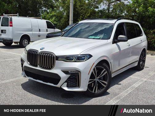 Mineral White Metallic 2021 BMW X7 M50i