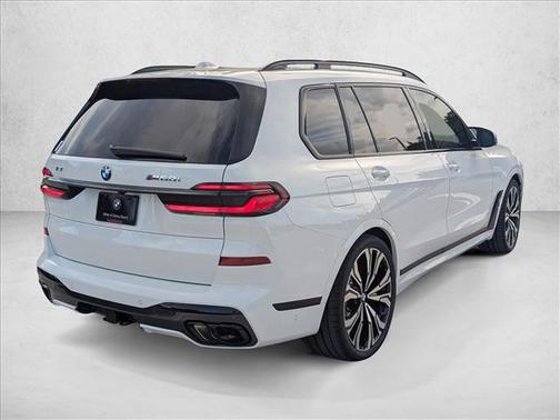 Alpine White 2027 BMW X7 M60i