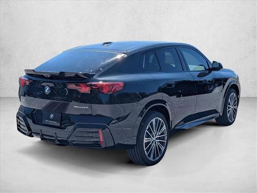 Black Sapphire Metallic 2026 BMW X2 xDrive28i