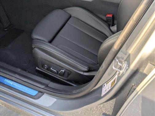2025 BMW 330 i