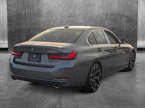 2025 BMW 330 i