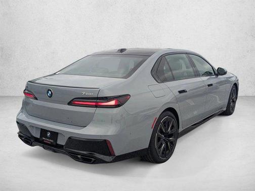 Brooklyn Grey Metallic 2026 BMW 760 xDrive