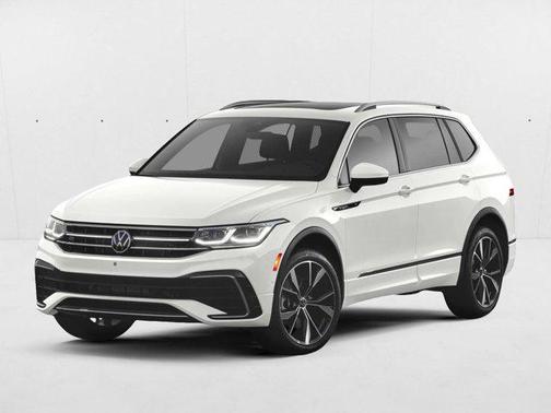 Pyrite Silver Metallic 2022 Volkswagen Tiguan 2.0T SE 4MOTION