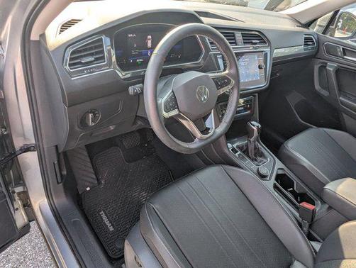 Pyrite Silver Metallic 2022 Volkswagen Tiguan 2.0T SE 4MOTION