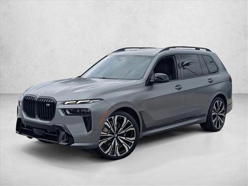 2023 BMW X7 M60i