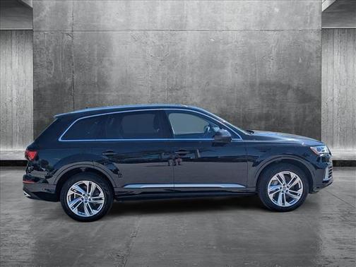 2020 Audi Q7 45 Premium