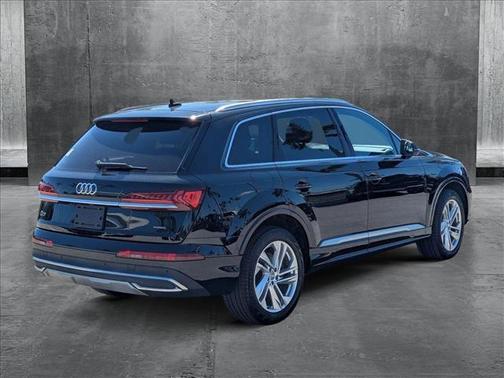 2020 Audi Q7 45 Premium