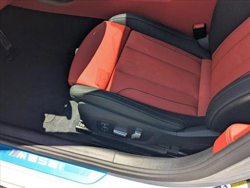 2026 BMW M850 i xDrive