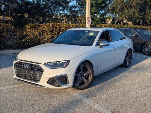2022 Audi S4 Premium Plus TFSI quattro Tiptronic