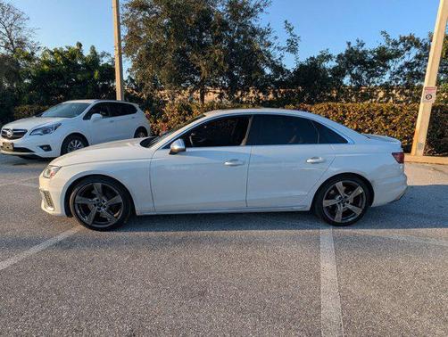 2022 Audi S4 Premium Plus TFSI quattro Tiptronic