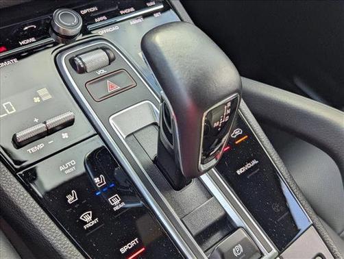 White 2023 Porsche Cayenne Platinum Edition