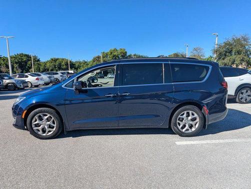 2018 Chrysler Pacifica Touring Plus