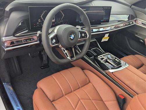 2026 BMW 740 740i