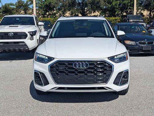 2023 Audi Q5 45 S line Premium Plus