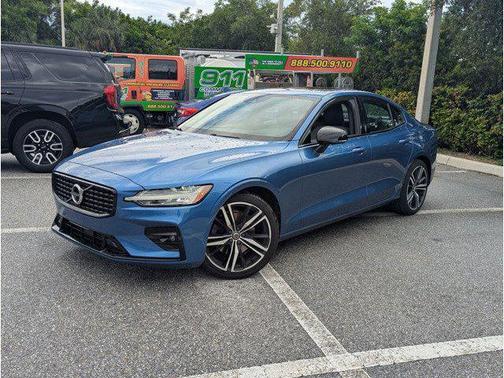 2021 Volvo S60 T5 R-Design